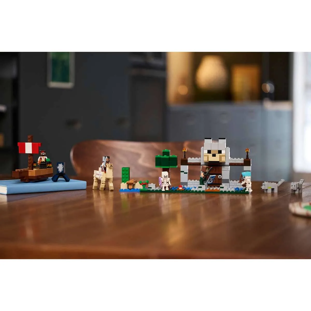 LEGO 21259 Minecraft Rejs statkiem pirackim