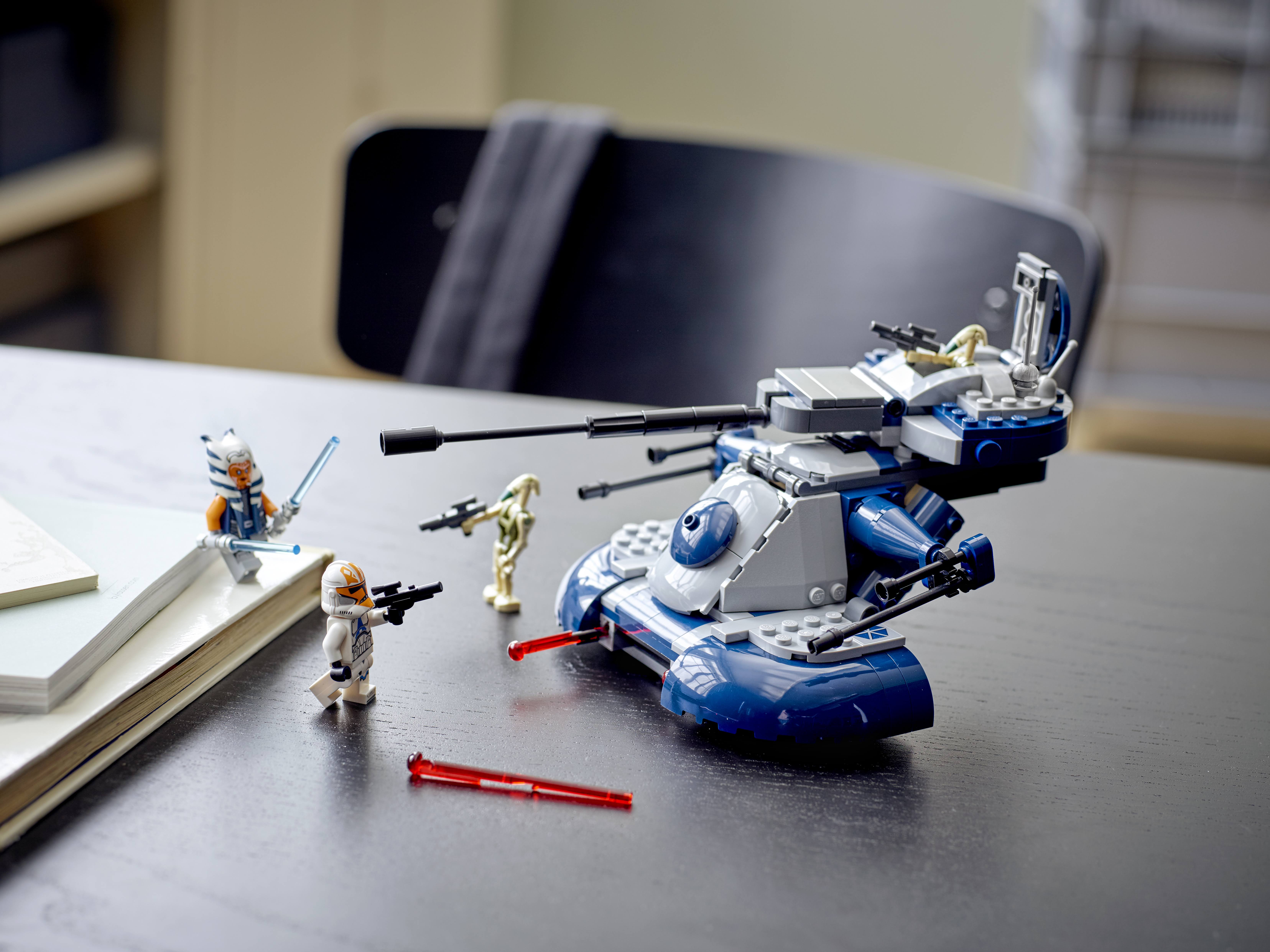 LEGO 75283 Star Wars Czołg opancerzony (AAT)