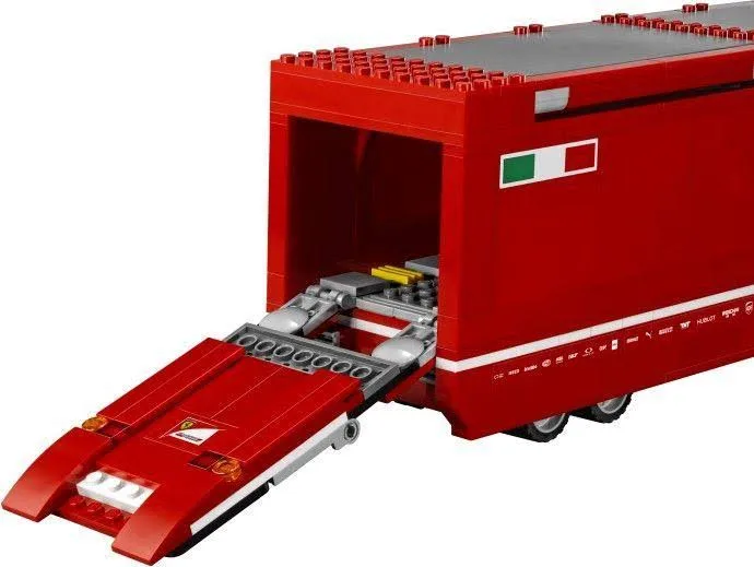 LEGO 75913 Speed Champions Ciężarówka F14 T & Scuderia Ferrari