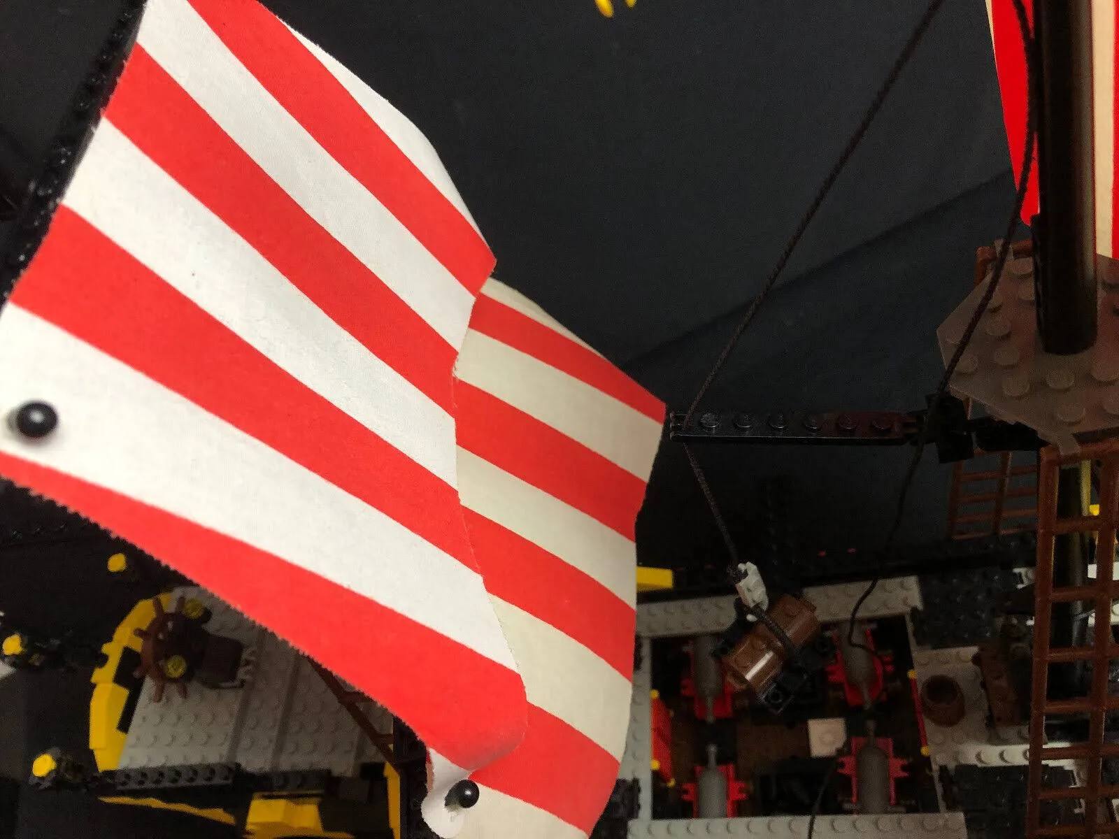 Lego 6285 Piraci I Black Seas Barracuda (dark Shark) Statek Piracki Z