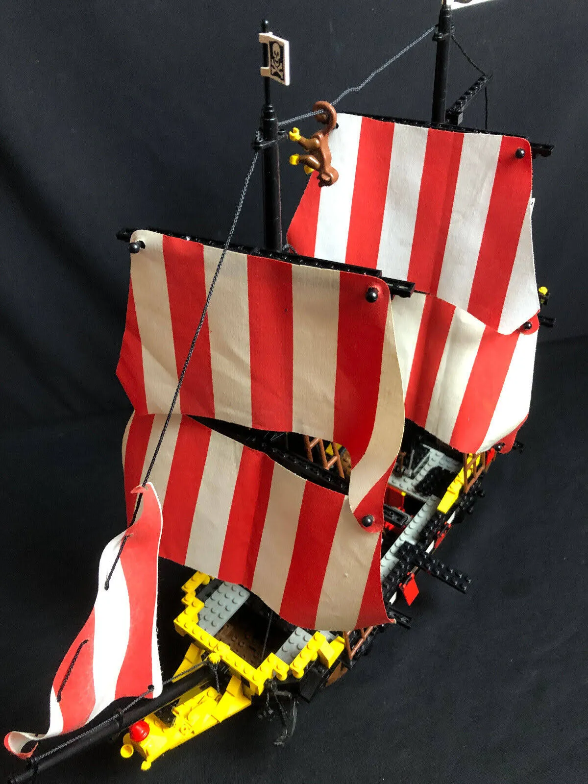 Lego 6285 Piraci I Black Seas Barracuda (dark Shark) Statek Piracki Z