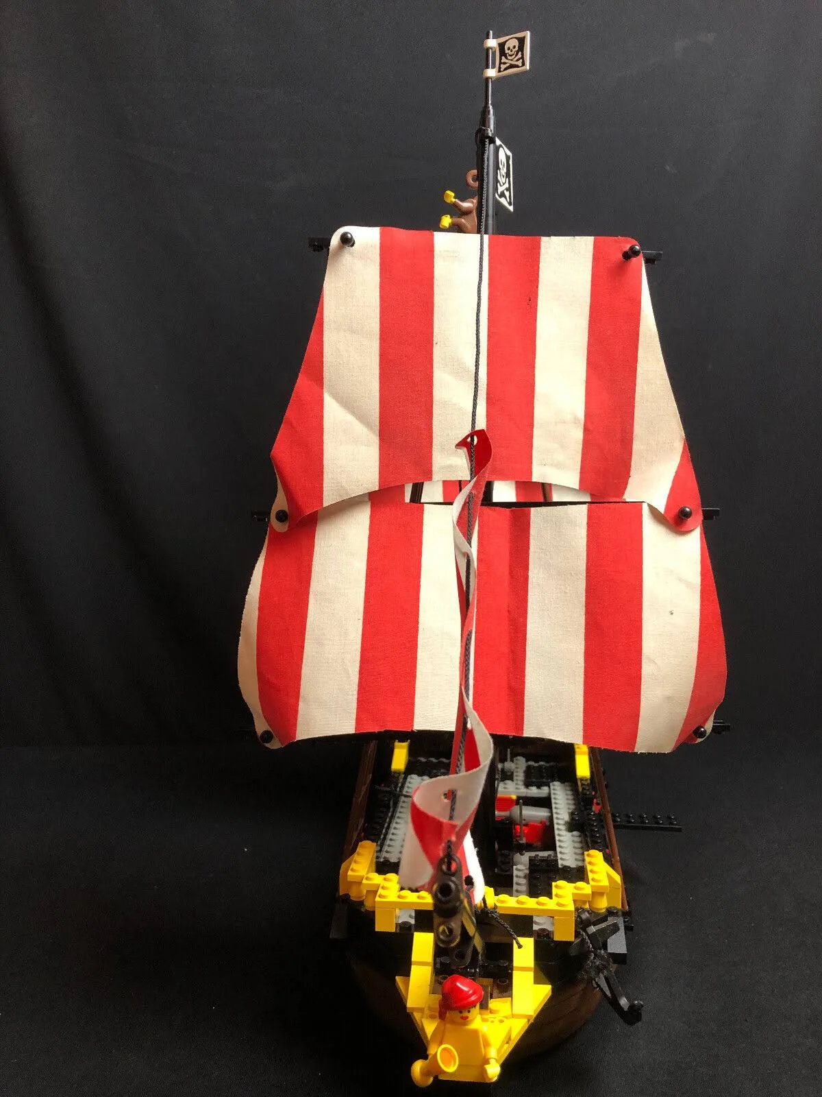 Lego 6285 Piraci I Black Seas Barracuda (dark Shark) Statek Piracki Z