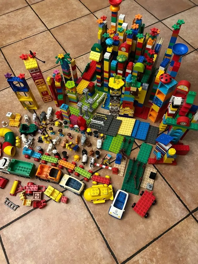 Lego Duplo 13,7kg Mix Klocków Figurki Zwierzęta Pojazdy