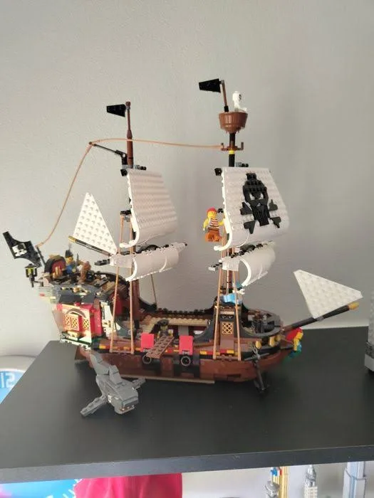 Lego creator statek piracki