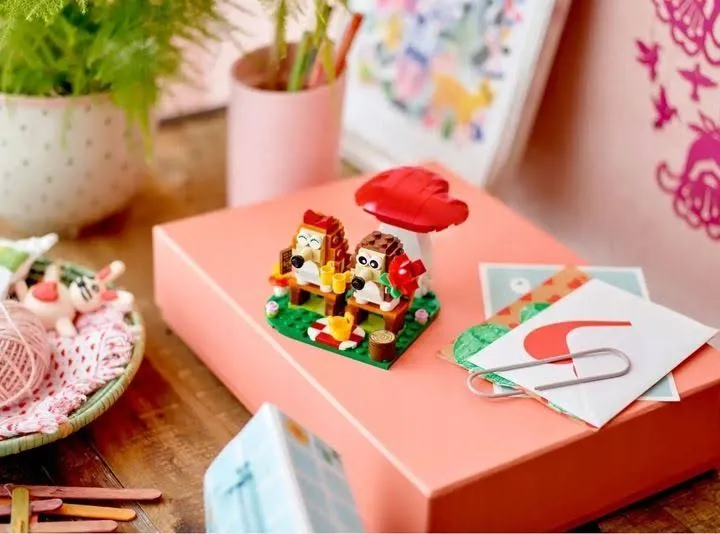 Lego zakochane jeże 40711 zestaw na walentynki piknik pary jeżyków + gratis