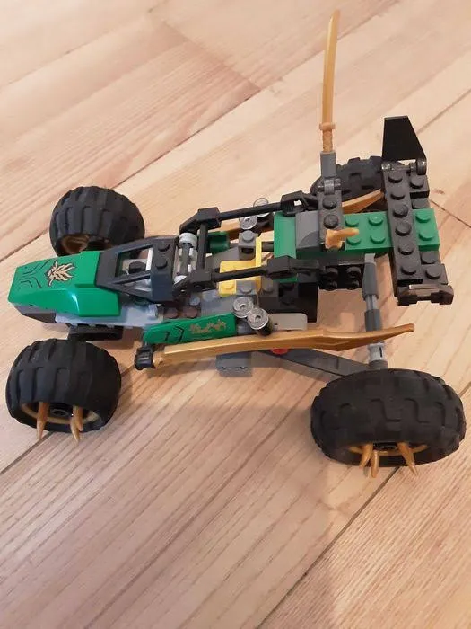 Lego Ninjago 70755 jungle raider ścigacz Lloyda